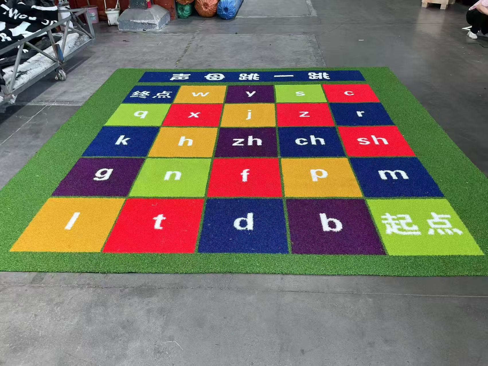 3D artificial lawn ideal for backyard landscaping